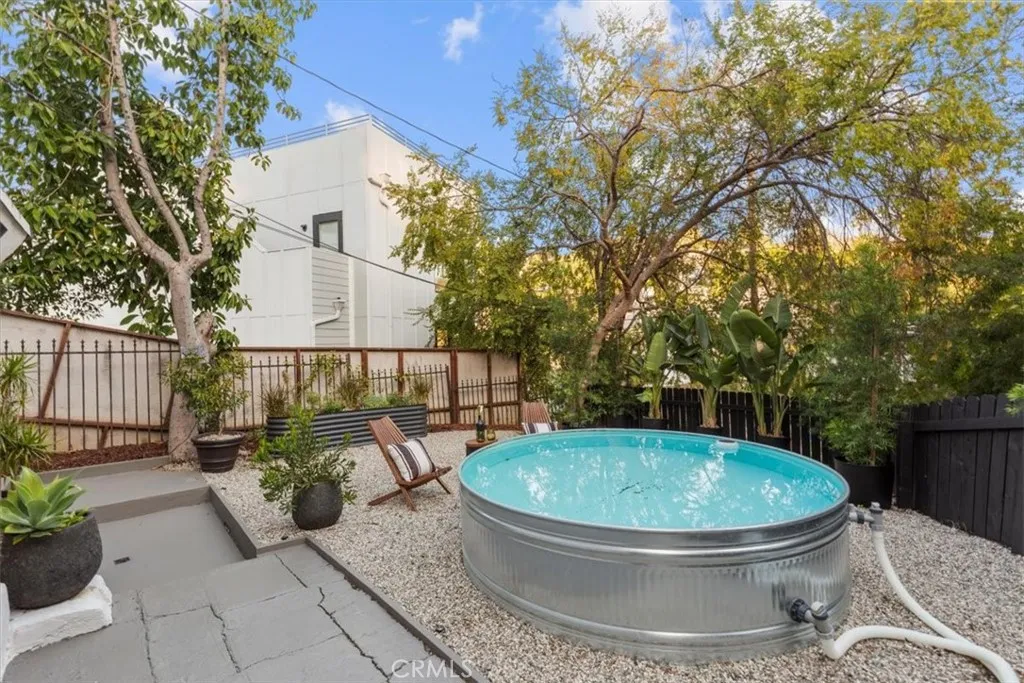 2207 - 2009 Apex Avenue, Los Angeles, California 90039 home-pic-34